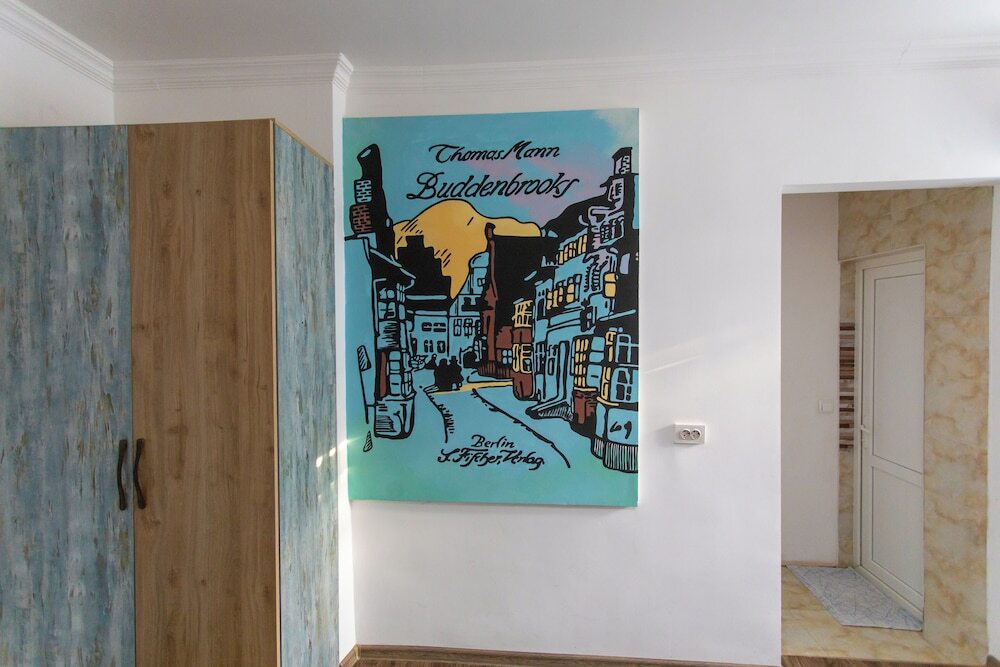 Кутаиси: Book Hotel