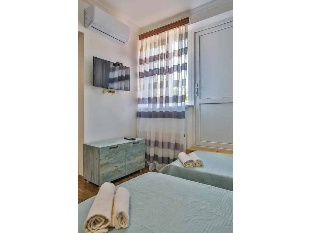 Кутаиси: Book Hotel