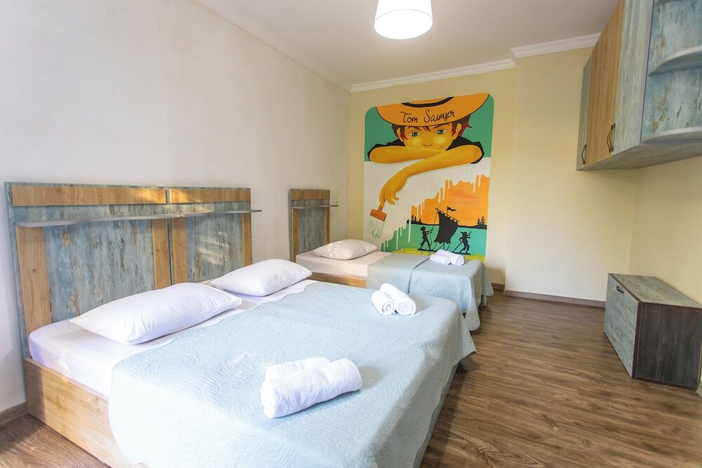 Кутаиси: Book Hotel