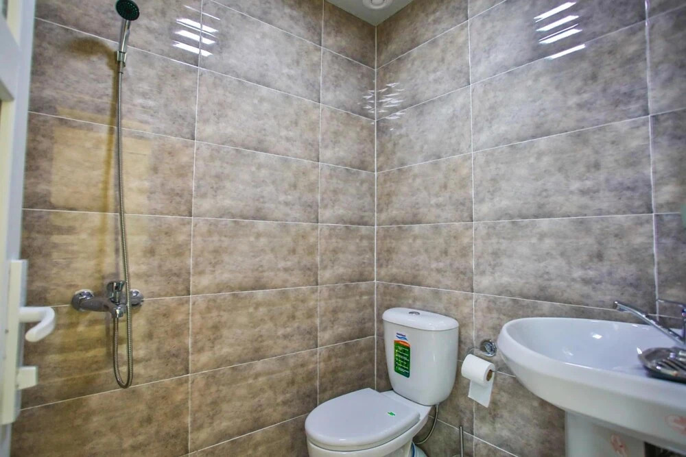 Кутаиси: Book Hotel