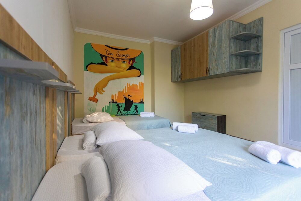 Кутаиси: Book Hotel