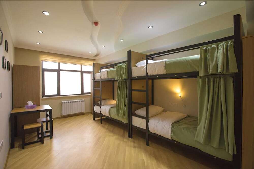 Баку: The Royal Spinel Hostel