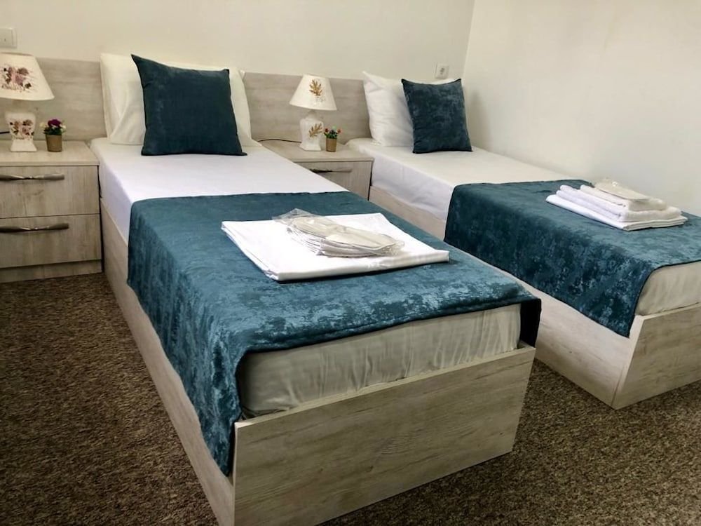 Тбилиси: Hotel Leo Palace Tbilisi