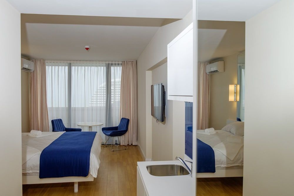 Батуми: Vip40 Hotel
