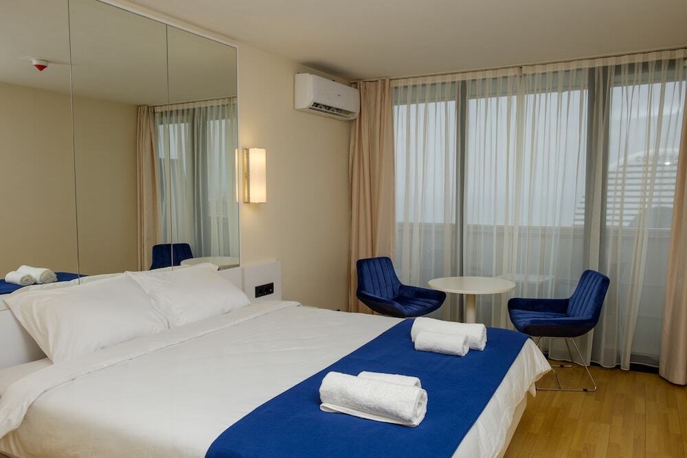 Батуми: Vip40 Hotel