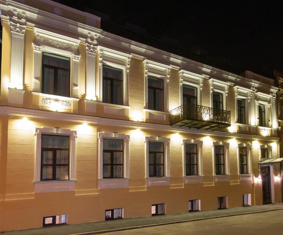Тбилиси: Hotel Royal Inn