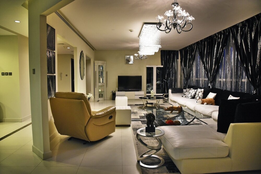 Дубай: 3 BR Spectacular view in Marina