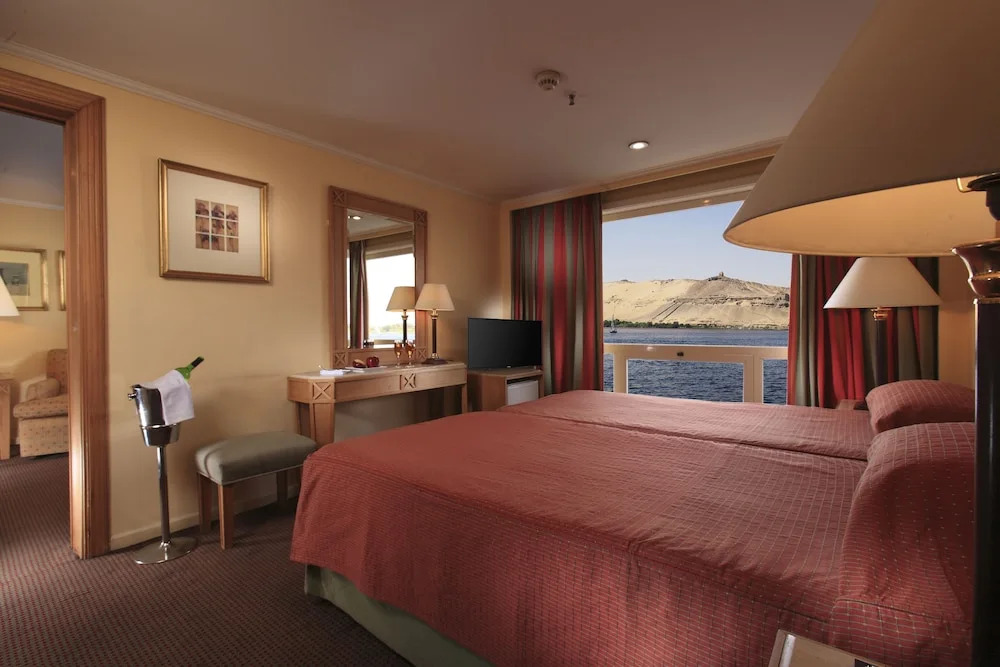 Луксор: Iberotel Crown Emperor Nile Cruise - Every Thursday from Luxor for 07 & 04 Nights - Every Monday From Aswan for 03 Nights