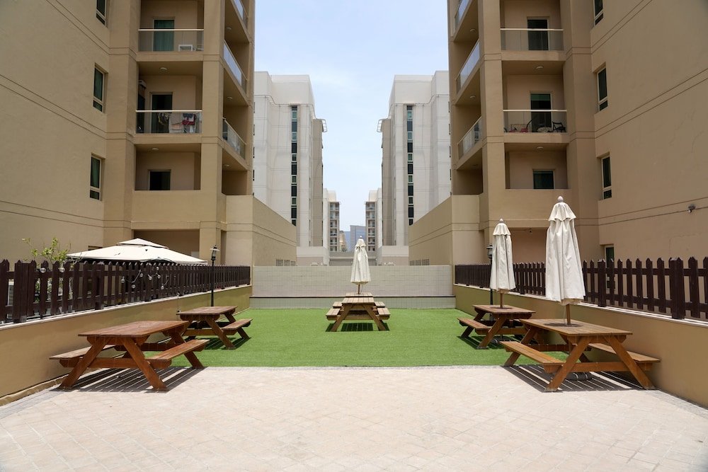 Дубай: One Perfect Stay Al Ghozlan 4