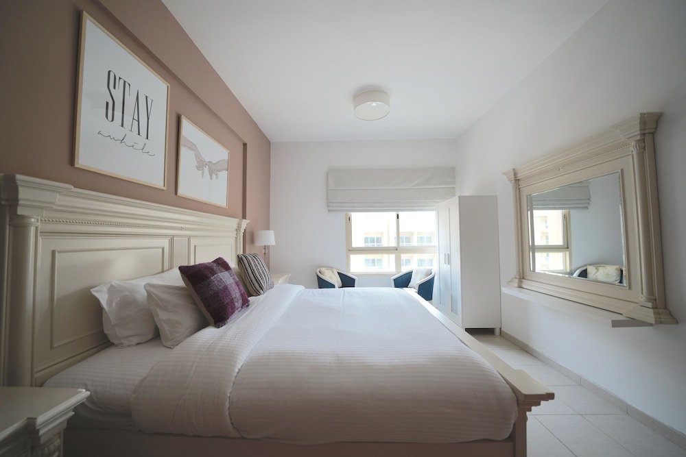 Дубай: One Perfect Stay Al Ghozlan 4