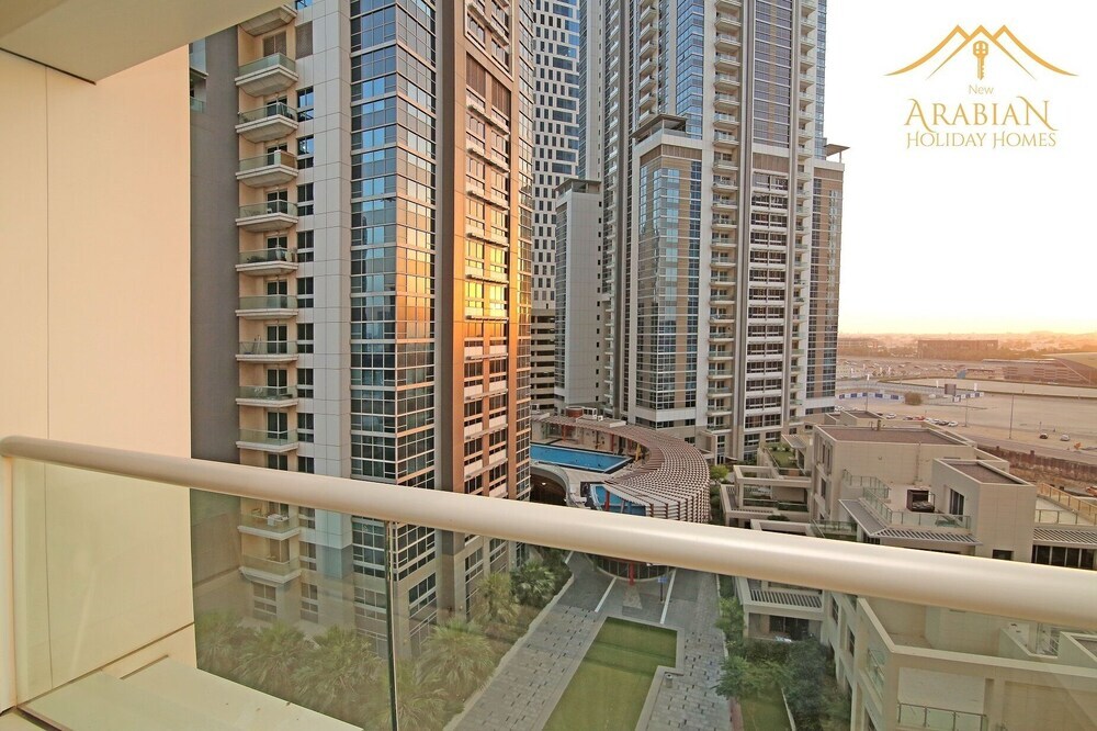 Дубай: New Arabian Holiday West Heights 2