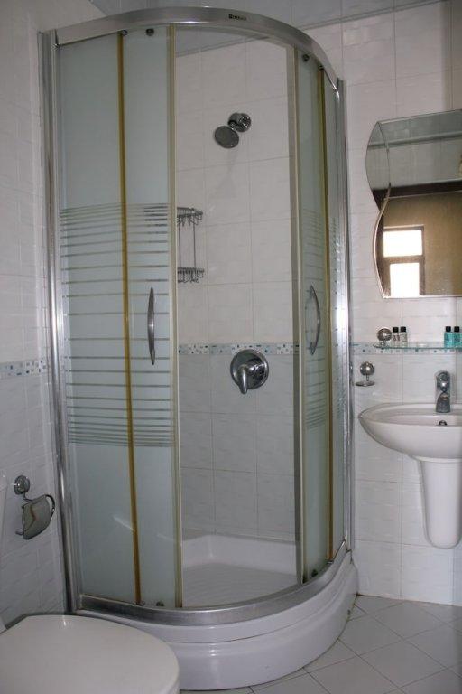 Баку: Apartment on Zivarbay Ahmadbayov 10