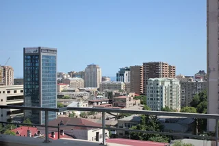 Баку: Apartment on Zivarbay Ahmadbayov 10