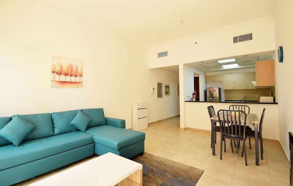 Дубай: Key Host  - Canal Residence Euro