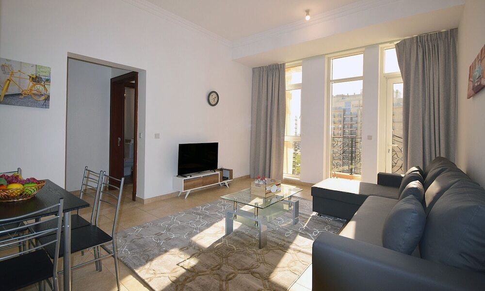 Дубай: Key Host  - Canal Residence Euro
