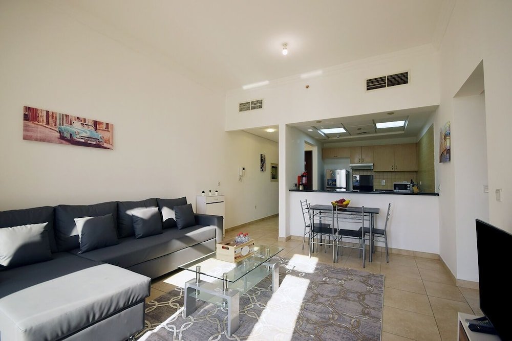 Дубай: Key Host  - Canal Residence Euro