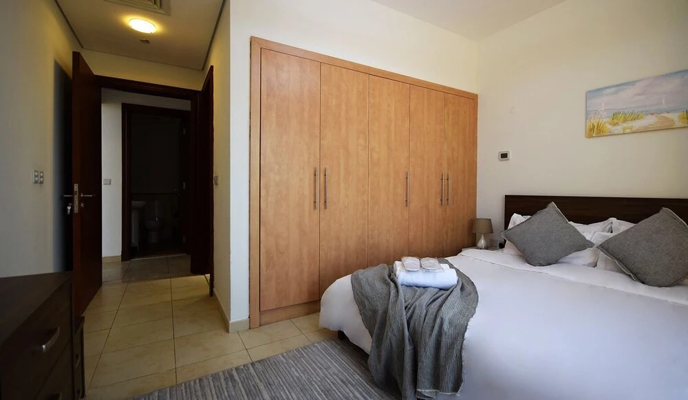 Дубай: Key Host Canal Residence Ven 06