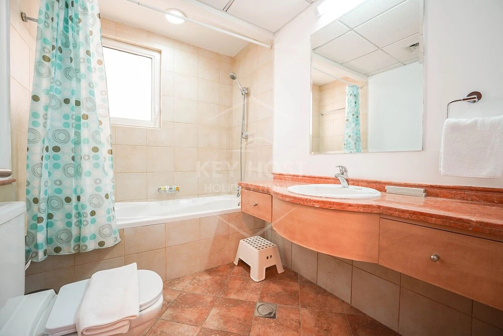 Дубай: Key Host Canal Residence Ven 06