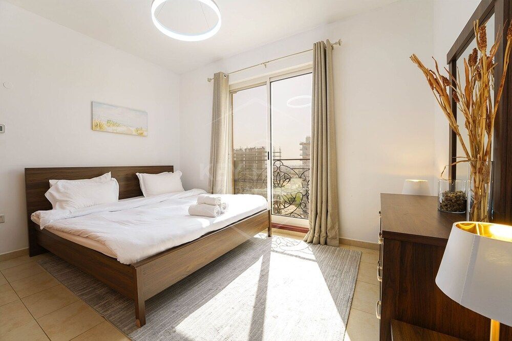 Дубай: Key Host Canal Residence Ven 06