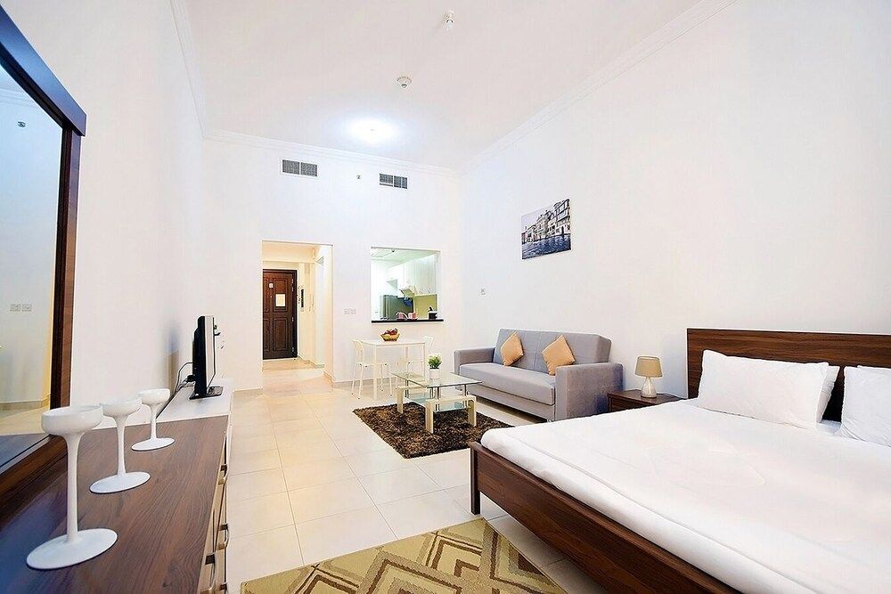Дубай: Key Host Canal Residence Ven 06