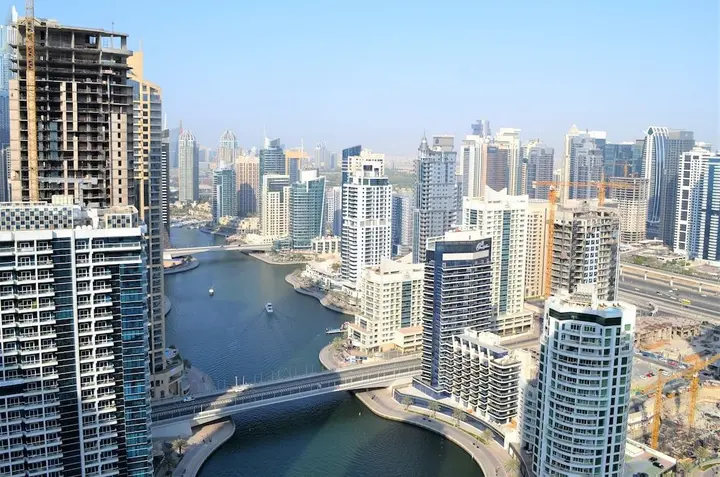 Дубай: Ascapes Bay Central 1 Tower