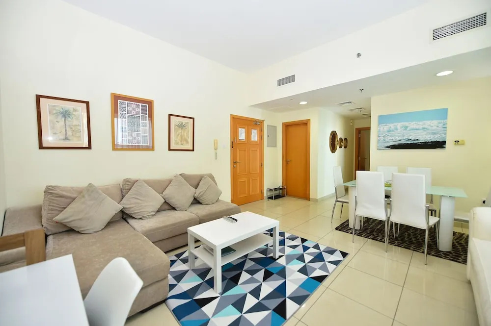 Дубай: One Bedroom Apt. in JLT near Metro Station -AWD