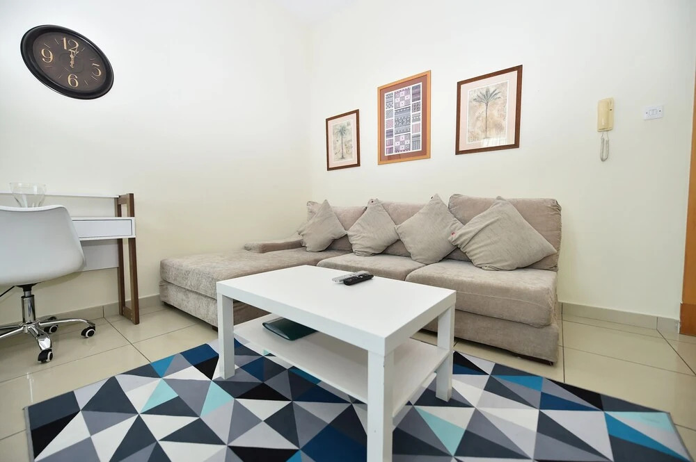 Дубай: One Bedroom Apt. in JLT near Metro Station -AWD