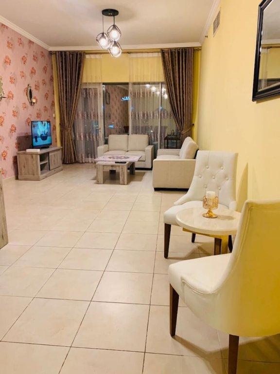 Дубай: Downtown 2bedroom Holidays R Us