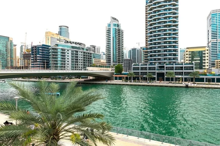 Дубай: Driven Holiday Homes Sparkle Towers