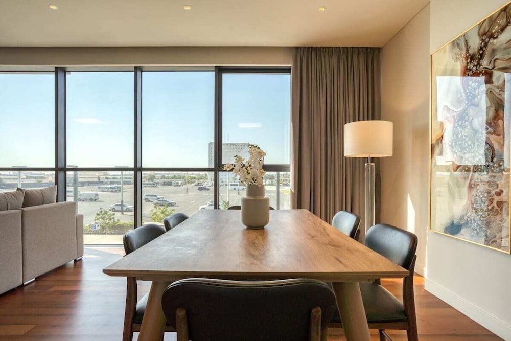 Дубай: Stunning 4BR Apt in Citywalk by GuestReady