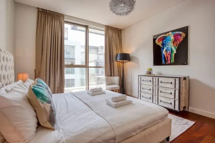 Дубай: Captivating Apt in City Walk Pool View!
