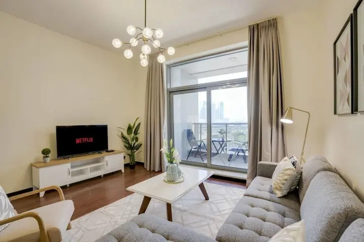 Дубай: Stunning Apartment Next To Damac Metro Station