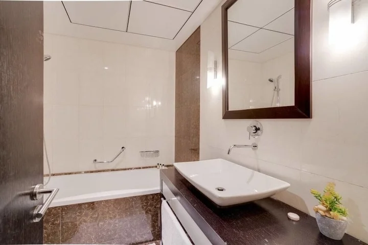 Дубай: Stunning Apartment Next To Damac Metro Station