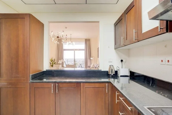 Дубай: Stunning Apartment Next To Damac Metro Station