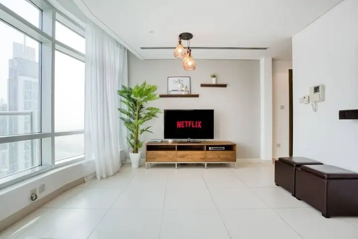 Дубай: Bright Apartment, Steps Away To Burj Khalifa