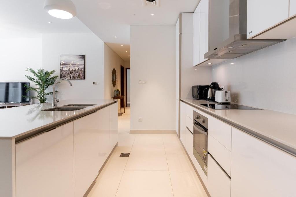 Дубай: Gorgeous Apt in Citywalk, HubZero Pool View by GuestReady