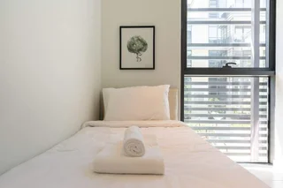 Дубай: Gorgeous Apt in Citywalk, HubZero Pool View by GuestReady