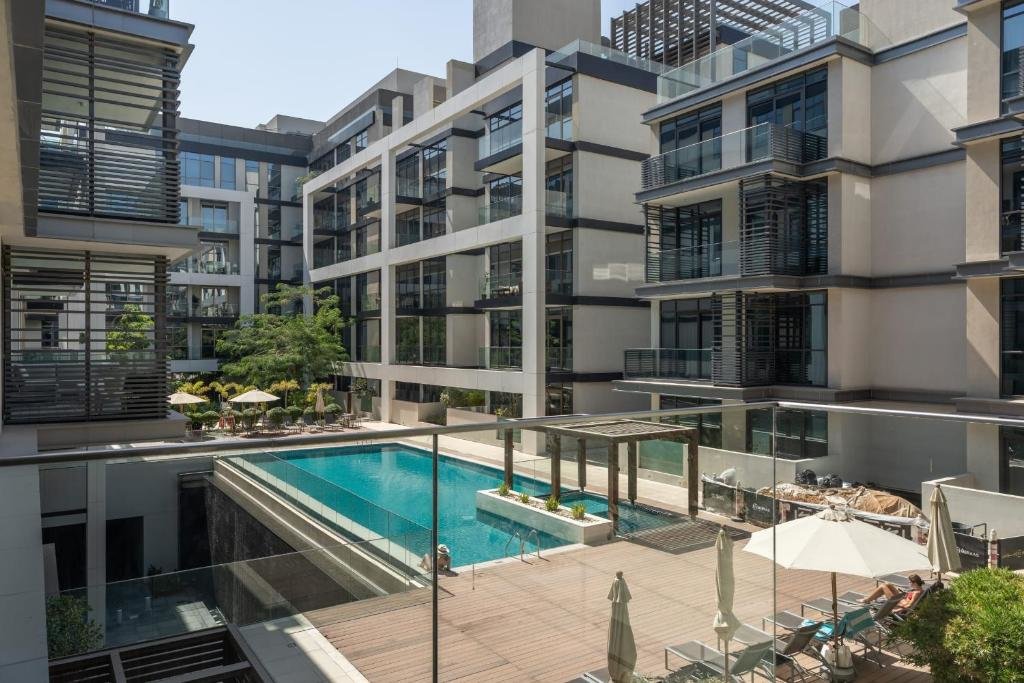Дубай: Gorgeous Apt in Citywalk, HubZero Pool View by GuestReady