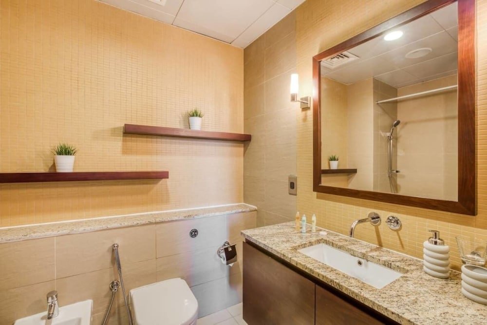 Дубай: Private Beach & Pool Right on Your Doorstep!