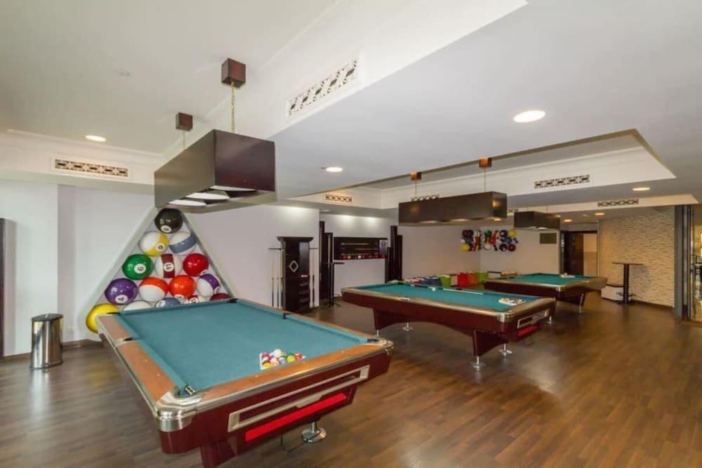 Дубай: Secluded Apartment in the Heart of Downtown