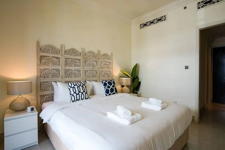 Дубай: Secluded Apartment in the Heart of Downtown