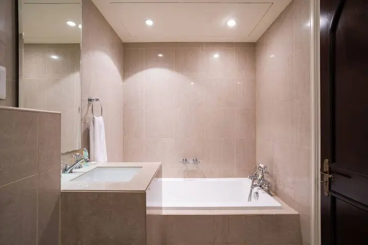 Дубай: Secluded Apartment in the Heart of Downtown