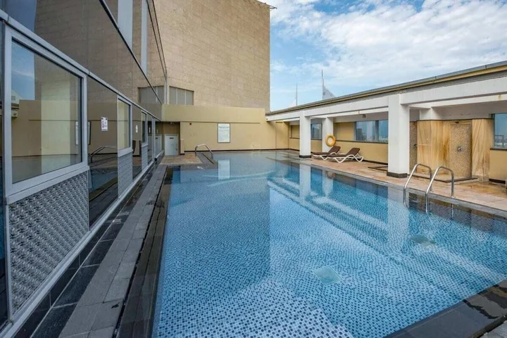 Дубай: Luxury Apartment Steps Away From Everything