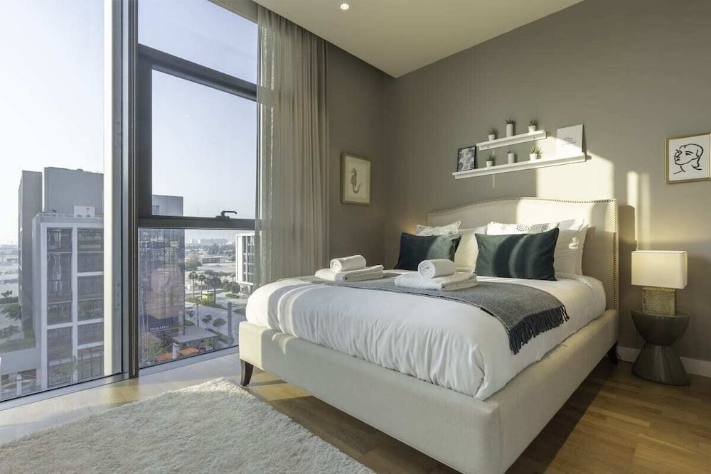 Дубай: Luxury Apartment Stroll Away From City Walk