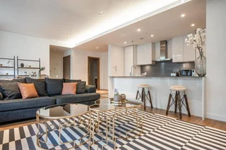 Дубай: Luxurious, Vast & Airy Apartment in City Walk