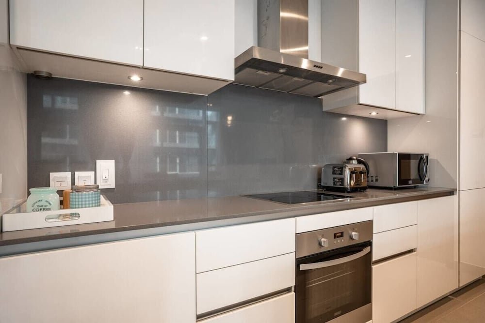 Дубай: Luxurious, Vast & Airy Apartment in City Walk