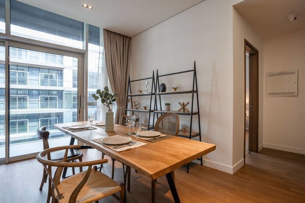 Дубай: Luxurious, Vast & Airy Apartment in City Walk