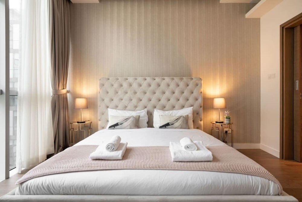 Дубай: Luxurious, Vast & Airy Apartment in City Walk