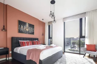 Дубай: Luxurious Getaway Right Across City Walk Mall
