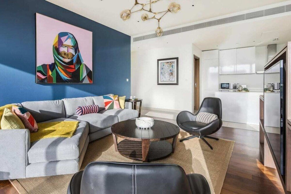 Дубай: Luxurious Getaway Right Across City Walk Mall